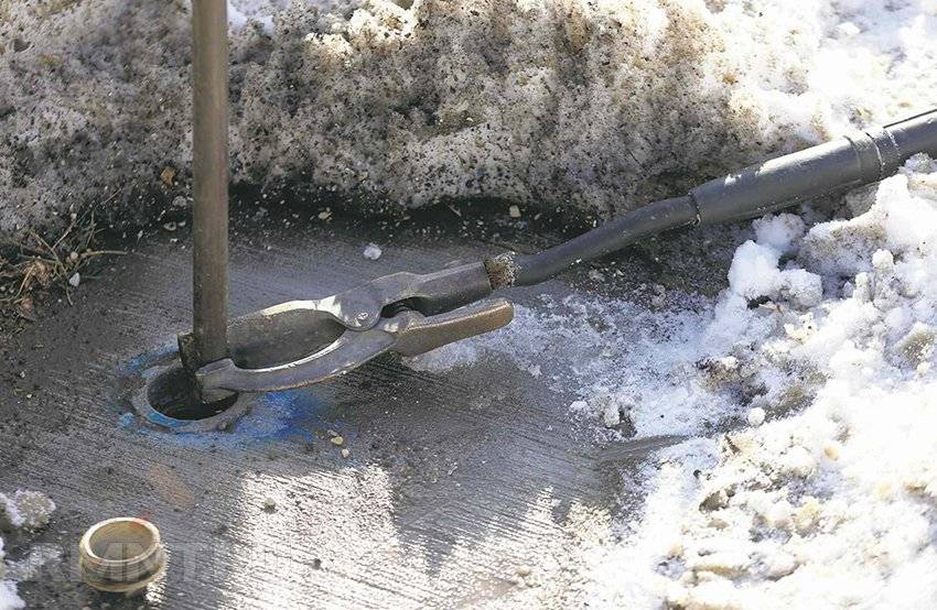 Разморозка трубы отвода воды септика в Воскресенске